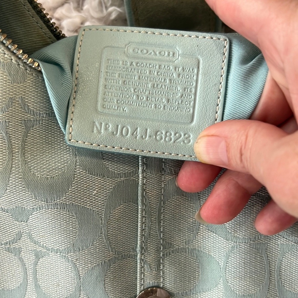 COACH turquoise E04J-6823 Hampton Jacquard style PURSE